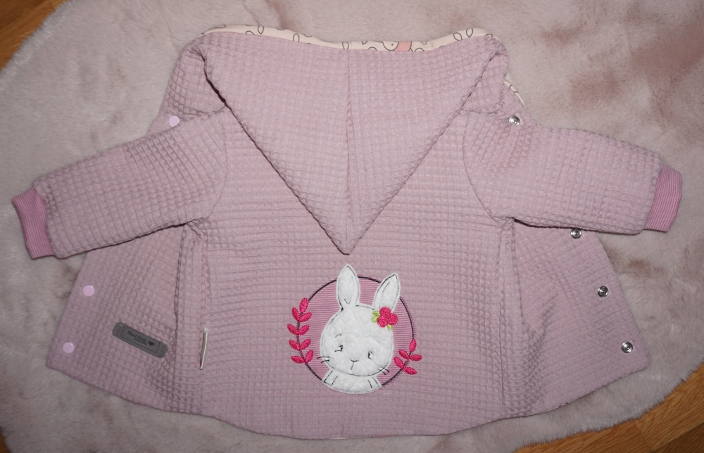 Bild 1 von Übergangsjacke - Babyjacke - Pumphose - Mütze - Waffelpique/Jersey Häschen