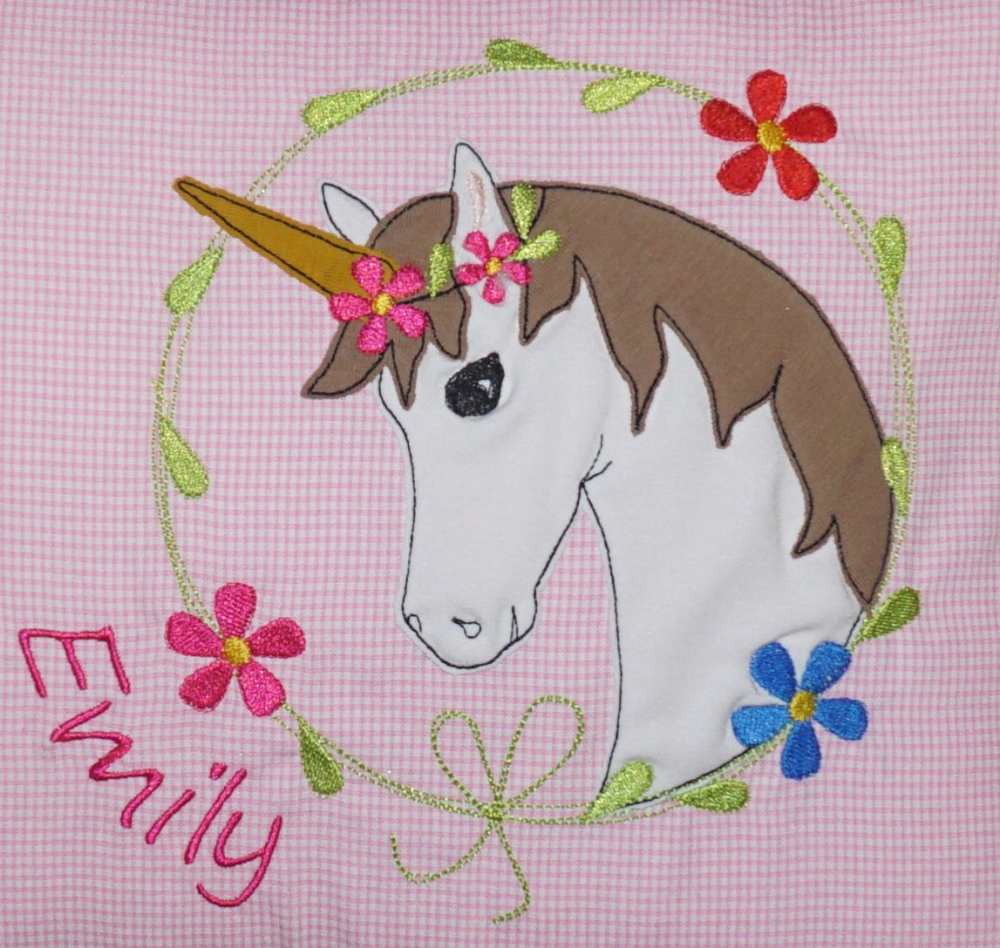 Bild 1 von Namenskissen, Kuschelkissen - Einhorn - Pferd Button & Name 25x35 cm