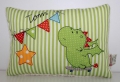 Bild 2 von Namenskissen, Kuschelkissen mit Doodle Stickerei Skater Drache, Wimpelkette und Stern 20x30 cm