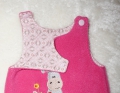 Bild 2 von Schöner Puppen Schlafsack - pink - Stickbild Eselchen - für Puppen 40-43 cm