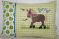 Bild 2 von Kuschelkissen, Namenskissen - Pferdchen auf Blumenwiese - 30x40 - Hülle & Inlett  / (Stoffvarianten) grüne Äpfel/grün Vichy / (Stickmotiv) Pferd braun