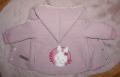 Bild 5 von Übergangsjacke - Babyjacke - Pumphose - Mütze - Waffelpique/Jersey Häschen  / (Größe) Gr. 68 / (Artikel) Zipfeljacke