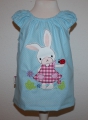 Bild 4 von Schöne Bluse Gr. 110 mit einer süßen Hasenmädchen Doodle Stickerei