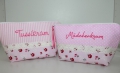 Kosmetiktasche mit Beschriftung rosa Blumen/rosa Streifen oder Punkte und Spitze